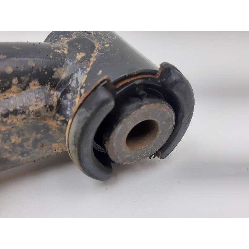 Recambio de brazo suspension inferior trasero derecho para land rover range rover sport v6 td se referencia OEM IAM RHI500244  