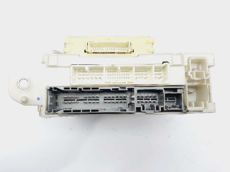 Recambio de modulo electronico para lexus is200 (ds2/is2) 220d referencia OEM IAM 8273053022  