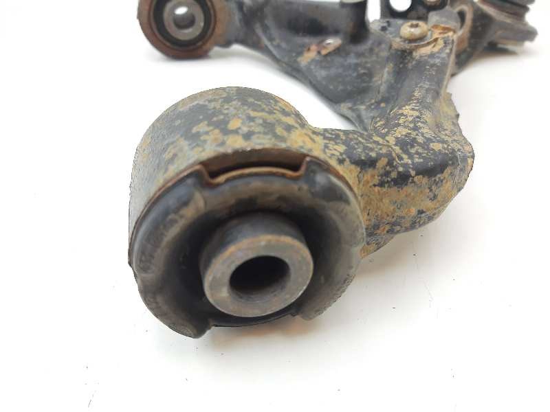Recambio de brazo suspension superior delantero izquierdo para land rover range rover sport v6 td se referencia OEM IAM RBJ50085