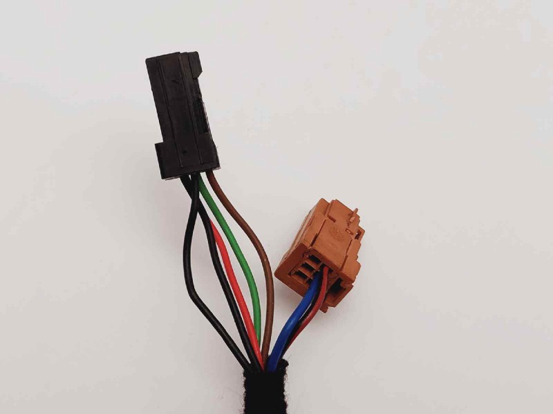 Recambio de retrovisor izquierdo para citroen c4 berlina referencia OEM IAM 8149ZY  