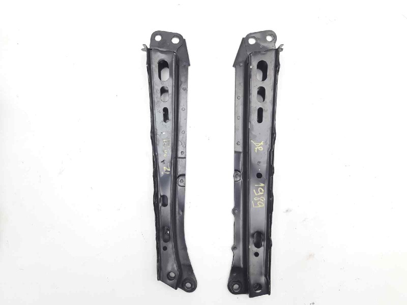 Recambio de punta chasis delantera para toyota auris active referencia OEM IAM   