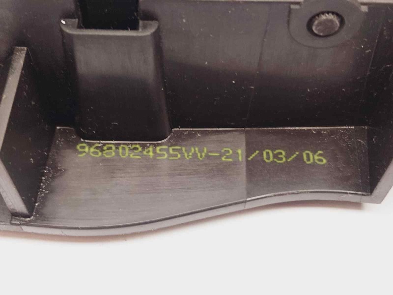 Recambio de maneta exterior delantera derecha para peugeot 207 x-line referencia OEM IAM 96802455VV  