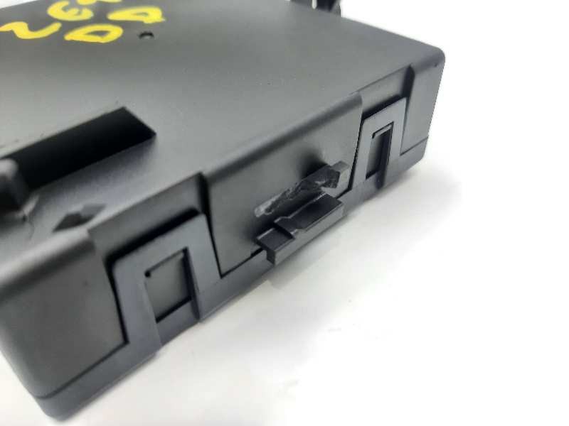 Recambio de modulo electronico para citroen c5 berlina premier referencia OEM IAM A2128203585  