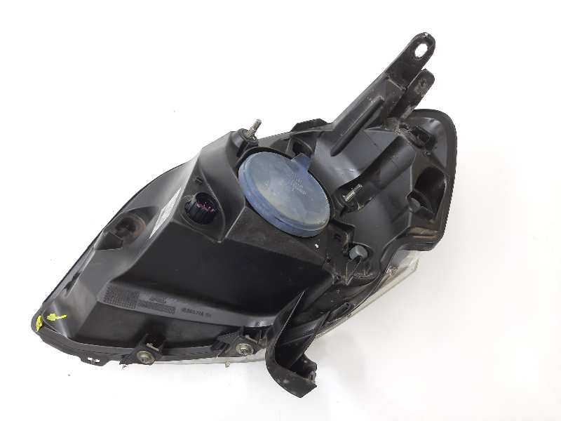 Recambio de faro derecho para fiat fiorino furgón sx referencia OEM IAM 45560393  