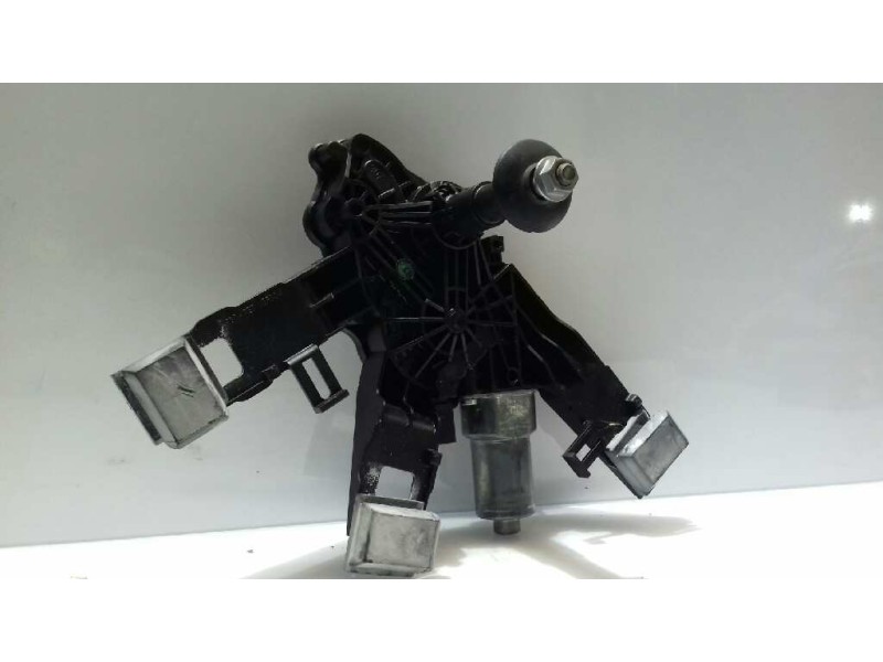 Recambio de motor limpia trasero para peugeot 308 style referencia OEM IAM 9677680580 BOSCH 0390208008