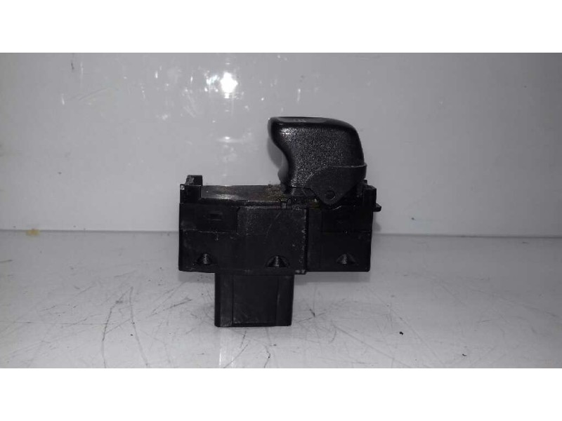 Recambio de mando elevalunas trasero izquierdo para volvo xc70 d5 awd momentum (136kw) referencia OEM IAM 30658696  