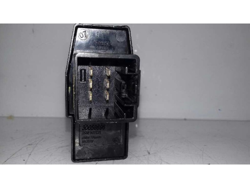 Recambio de mando elevalunas trasero izquierdo para volvo xc70 d5 awd momentum (136kw) referencia OEM IAM 30658696  