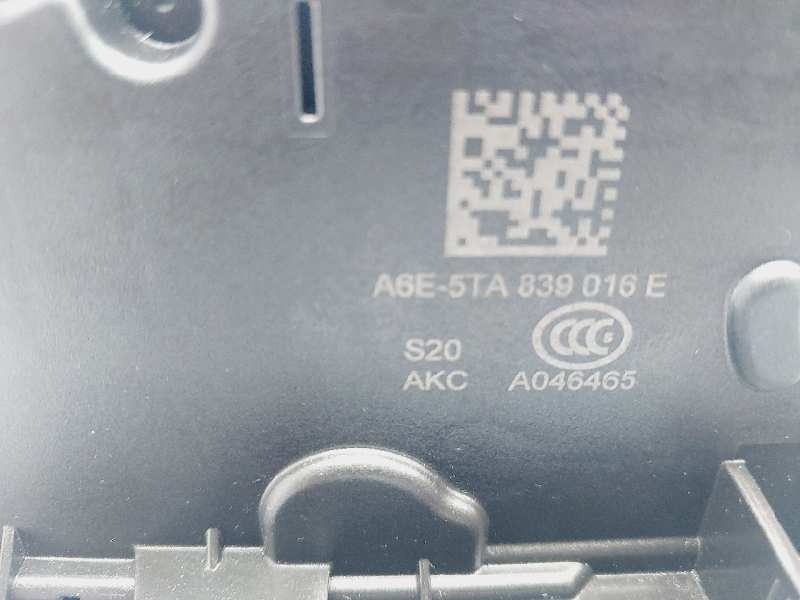 Recambio de cerradura puerta trasera derecha para skoda rapid active referencia OEM IAM 5TA839016E  