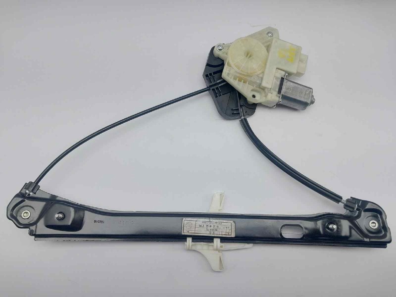 Recambio de elevalunas trasero derecho para skoda rapid active referencia OEM IAM 5JA959812L 5JJ839462 