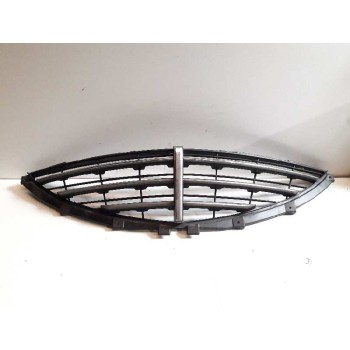 REJILLA DELANTERA 