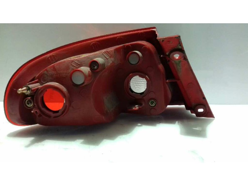 Recambio de piloto trasero derecho para chevrolet lacetti cdx referencia OEM IAM   