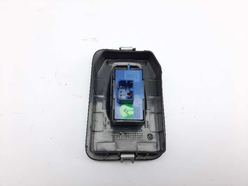 Recambio de mando elevalunas delantero derecho para fiat fiorino furgón sx referencia OEM IAM 2254110011  