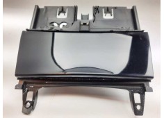 Recambio de cenicero para mercedes clase c (w204) berlina c 220 cdi (204.008) referencia OEM IAM A2046800179  