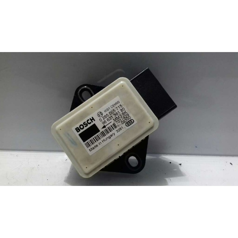 Recambio de sensor para citroen c4 berlina exclusive referencia OEM IAM 0265005715 BOSCH 9663138180