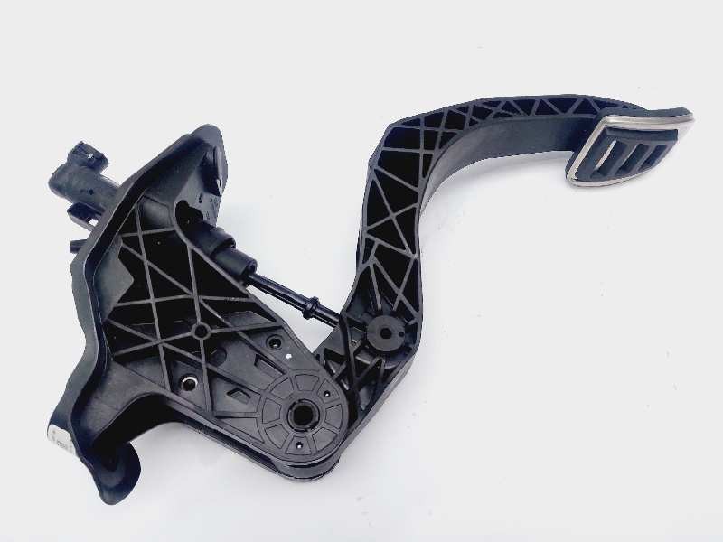 Recambio de pedal embrague para skoda rapid active referencia OEM IAM 6C1721059N 6R0721388D 