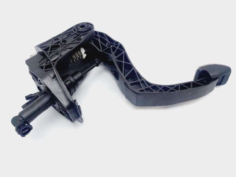 Recambio de pedal embrague para skoda rapid active referencia OEM IAM 6C1721059N 6R0721388D 