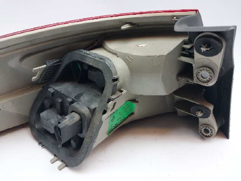 Recambio de piloto trasero derecho para renault fluence dynamique referencia OEM IAM 265502140R  