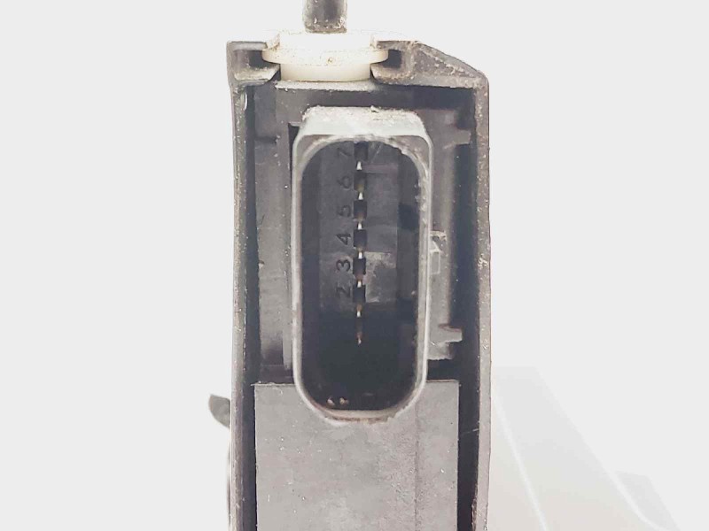 Recambio de cerradura puerta trasera izquierda para citroen c4 picasso seduction referencia OEM IAM 9810310880  