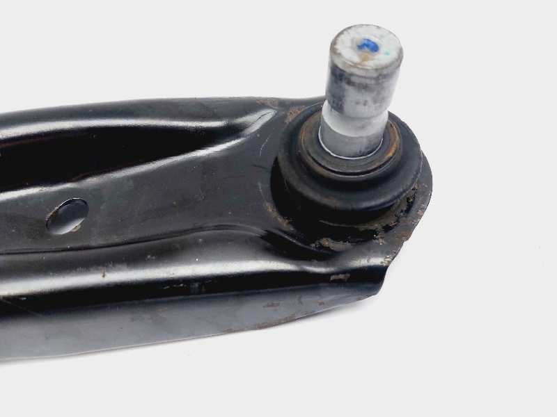 Recambio de brazo suspension inferior delantero derecho para ford ka+ ultimate referencia OEM IAM E4B13042A2D 1908876 