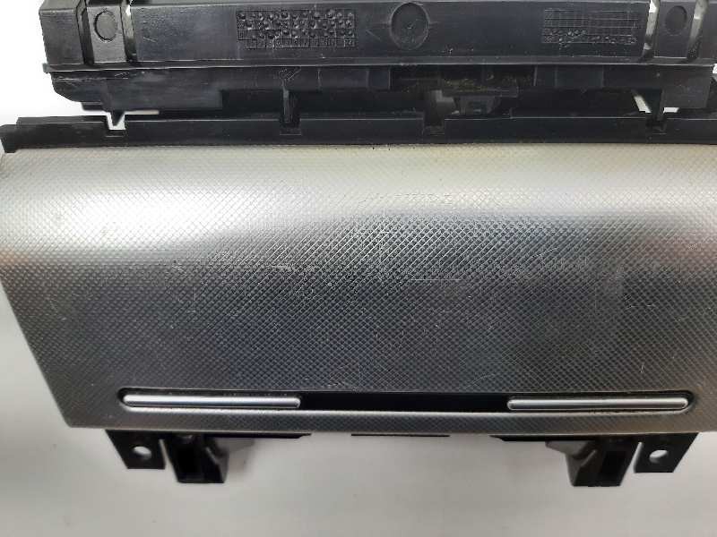 Recambio de cenicero para audi a4 berlina (8e) 2.0 tfsi quattro (147kw) referencia OEM IAM 8E0857951H  