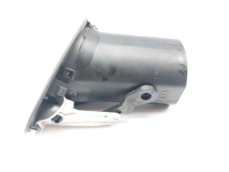 Recambio de rejilla aireadora para renault clio iii dynamique referencia OEM IAM 210252630  