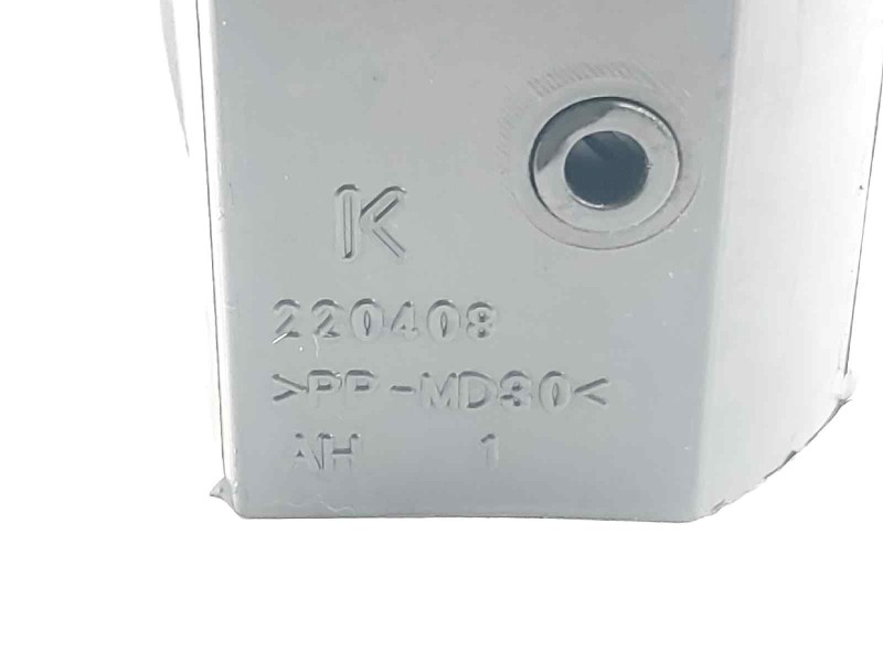 Recambio de rejilla aireadora para renault clio iii dynamique referencia OEM IAM K220408  