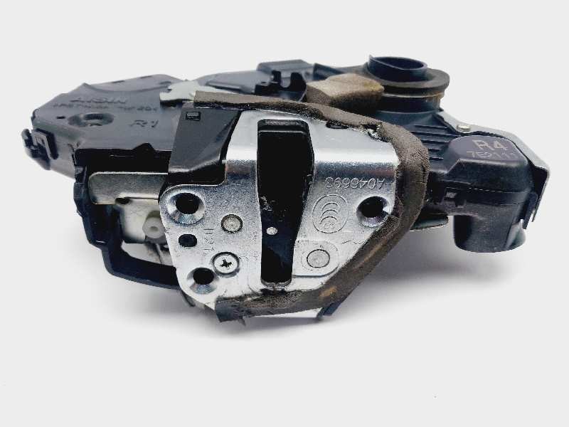 Recambio de cerradura puerta delantera derecha para lexus is200 (ds2/is2) 220d referencia OEM IAM A046693  