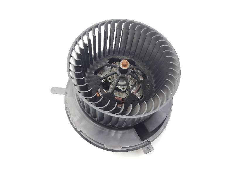 Recambio de motor calefaccion para skoda yeti active referencia OEM IAM 1K1819015C  