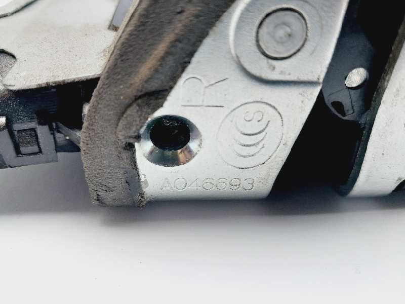 Recambio de cerradura puerta delantera derecha para lexus is200 (ds2/is2) 220d referencia OEM IAM A046693  