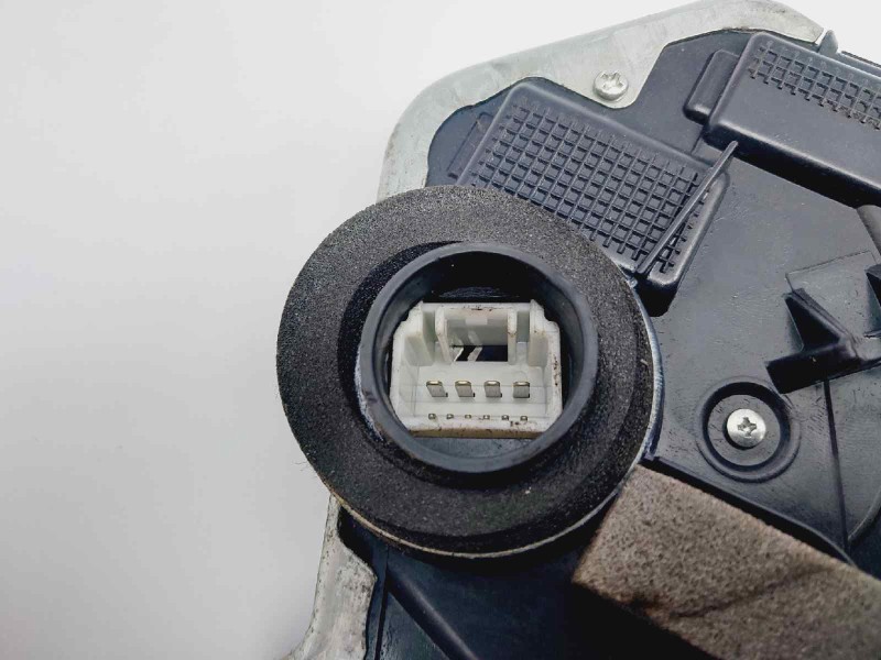 Recambio de cerradura puerta delantera izquierda para lexus is200 (ds2/is2) 220d referencia OEM IAM A046693  