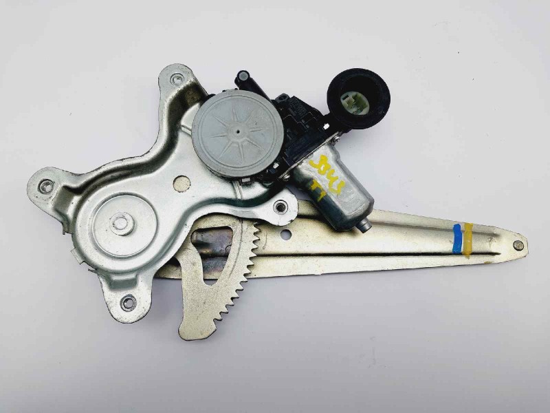 Recambio de elevalunas trasero izquierdo para lexus is200 (ds2/is2) 220d referencia OEM IAM 8571058010  