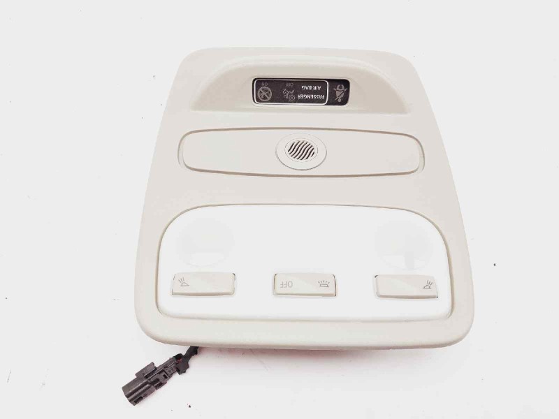 Recambio de luz interior para renault captur life referencia OEM IAM 969805401R  