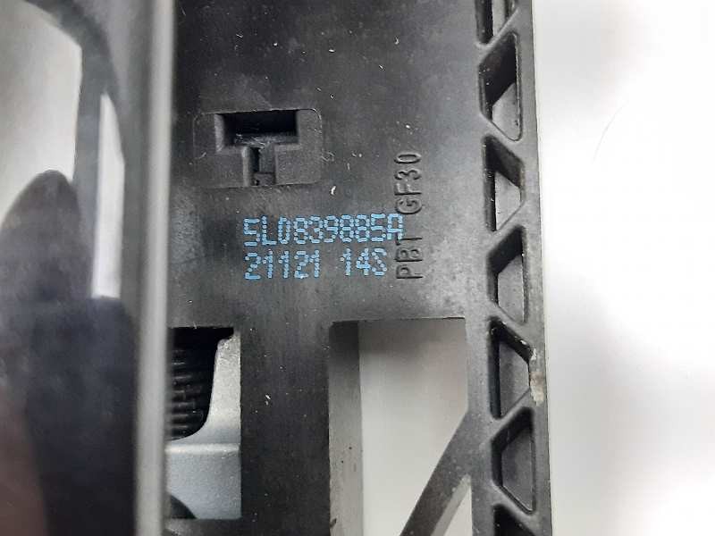 Recambio de maneta exterior trasera izquierda para skoda yeti active referencia OEM IAM 5L0839885A  