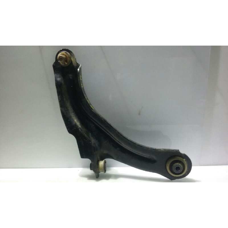 Recambio de brazo suspension inferior delantero derecho para renault clio iv business referencia OEM IAM   