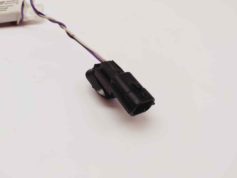 Recambio de antena para renault captur life referencia OEM IAM 285900007R  