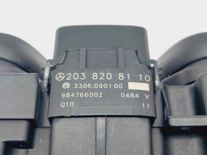 Recambio de warning para mercedes clase c (w203) berlina referencia OEM IAM 2038208110  