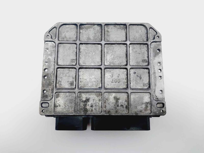 Recambio de centralita motor uce para lexus is200 (ds2/is2) 220d referencia OEM IAM 8966153741 1758009490 