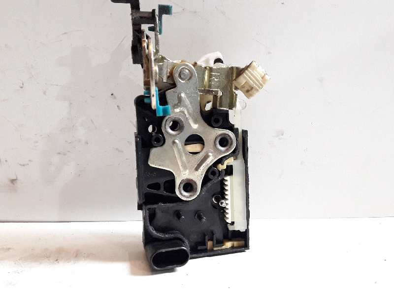 Recambio de cerradura puerta trasera derecha para daewoo kalos 1.2 se referencia OEM IAM   