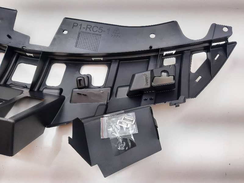 Recambio de rejilla delantera para renault clio iii referencia OEM IAM   