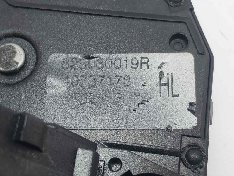Recambio de cerradura puerta trasera izquierda para renault fluence dynamique referencia OEM IAM 825030019R 40737173 