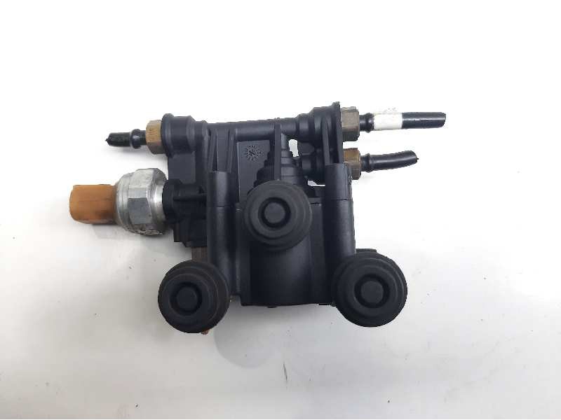 Recambio de no identificado para land rover range rover sport v6 td hse referencia OEM IAM RVH000046  