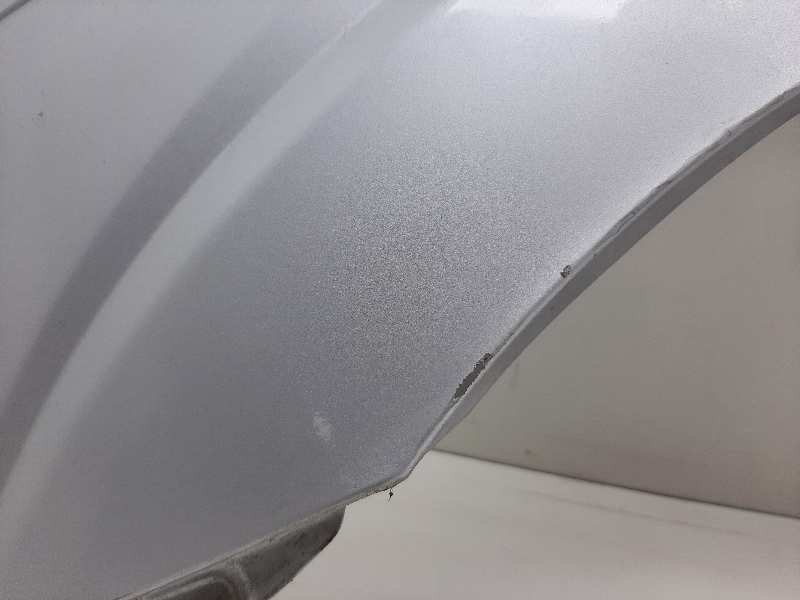 Recambio de aleta delantera izquierda para ssangyong rodius xdi referencia OEM IAM   