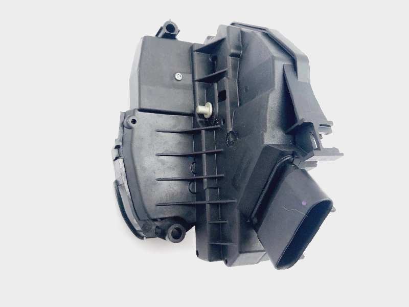 Recambio de cerradura puerta trasera derecha para ford focus lim. trend referencia OEM IAM BM5AA26412AF  