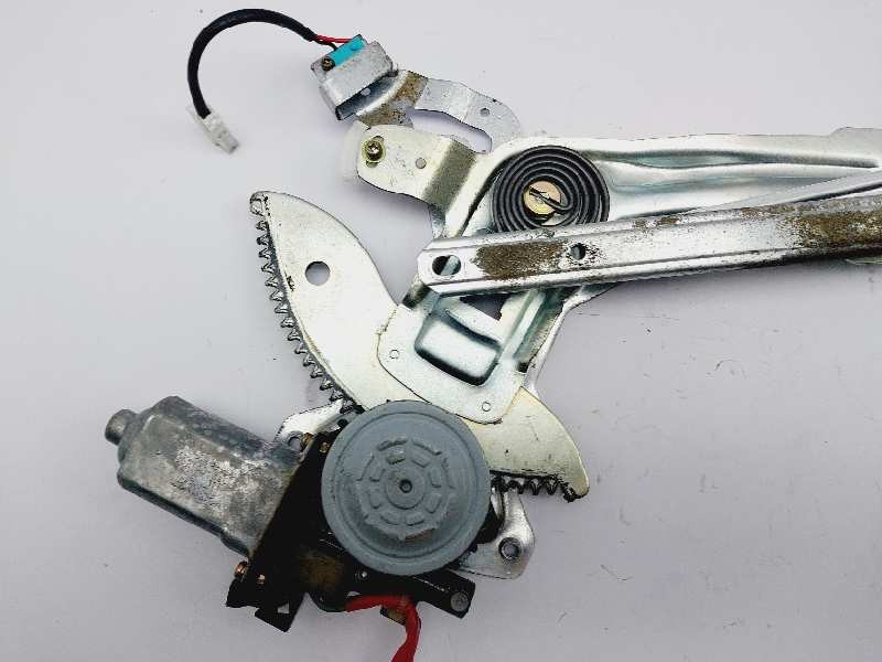 Recambio de elevalunas delantero derecho para mitsubishi montero sport (k90) 2.5 td gls referencia OEM IAM 5713A020 2621003200 D