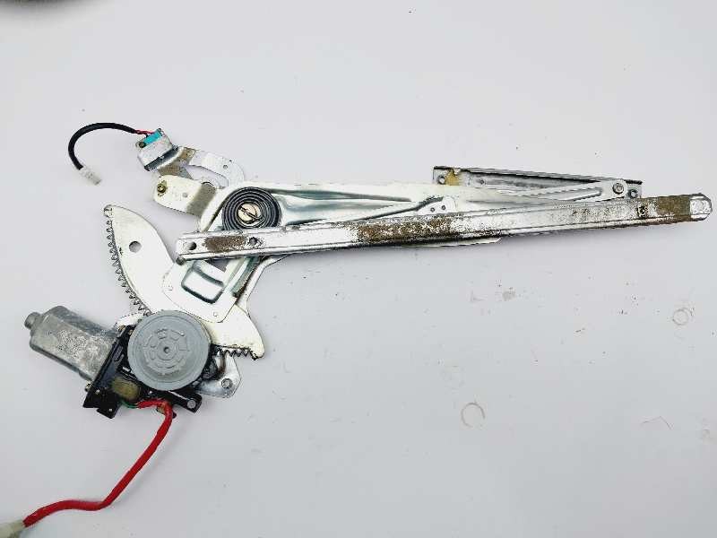 Recambio de elevalunas delantero derecho para mitsubishi montero sport (k90) 2.5 td gls referencia OEM IAM 5713A020 2621003200 D