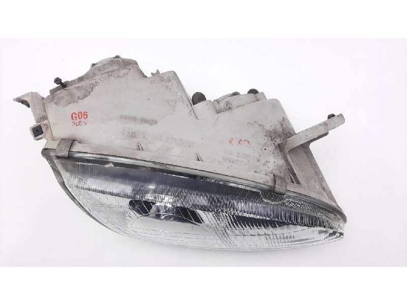 Recambio de faro derecho para hyundai coupe (j2) referencia OEM IAM 9210227  