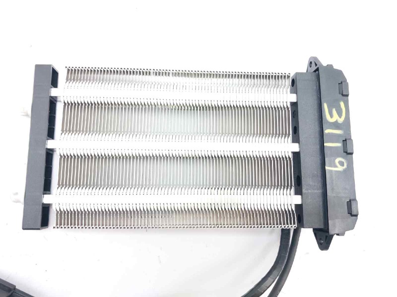 Recambio de resistencia calefaccion para ford fiesta (ccn) titanium referencia OEM IAM VP8E2H18K46300 1537539 