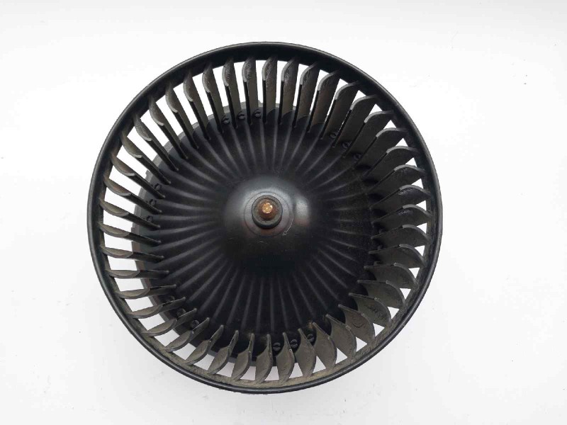 Recambio de motor calefaccion para ford fiesta (ccn) titanium referencia OEM IAM VP8E2H18456 0130115551 1790329