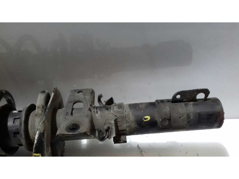 Recambio de amortiguador delantero derecho para volkswagen polo (9n3) referencia OEM IAM 6Q413031CE  