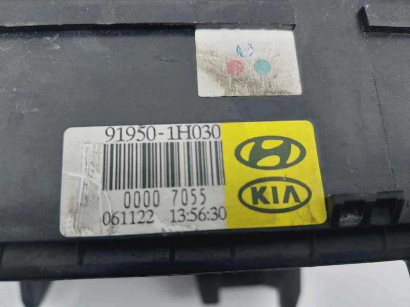 Recambio de caja reles / fusibles para kia cee´d active referencia OEM IAM 919501H030  